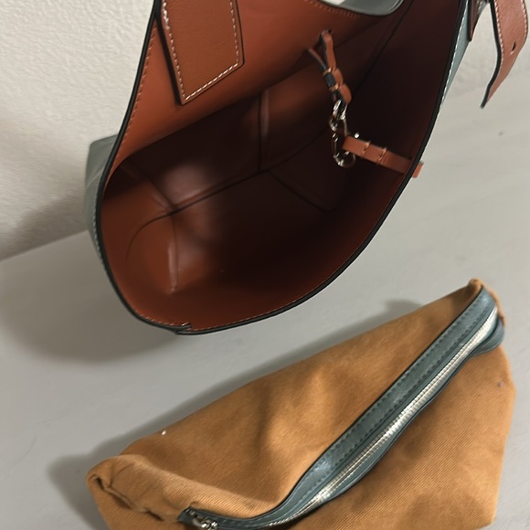 Maison de Beauté Marseille "Cholet" 100% Leather Unique Handbag - Picture 5 of 10